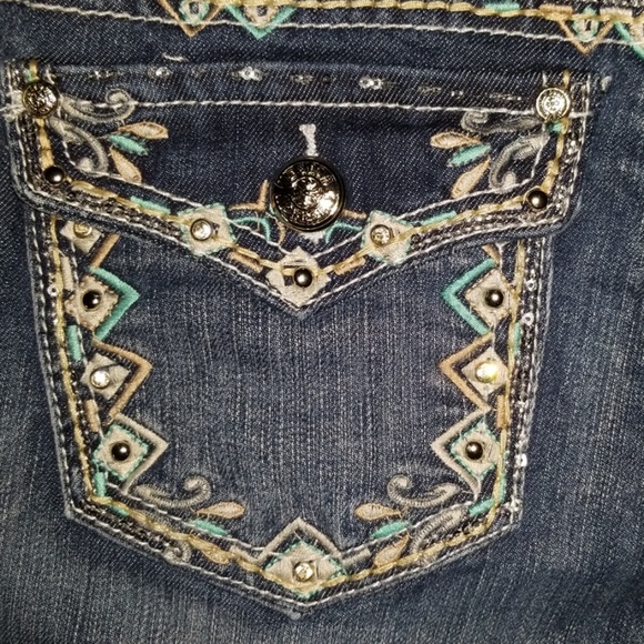 Denim Couture Capris - Picture 3 of 3